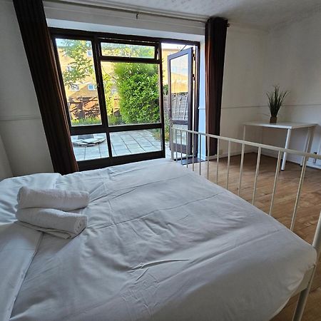 Towerhill Rooms Londra Esterno foto