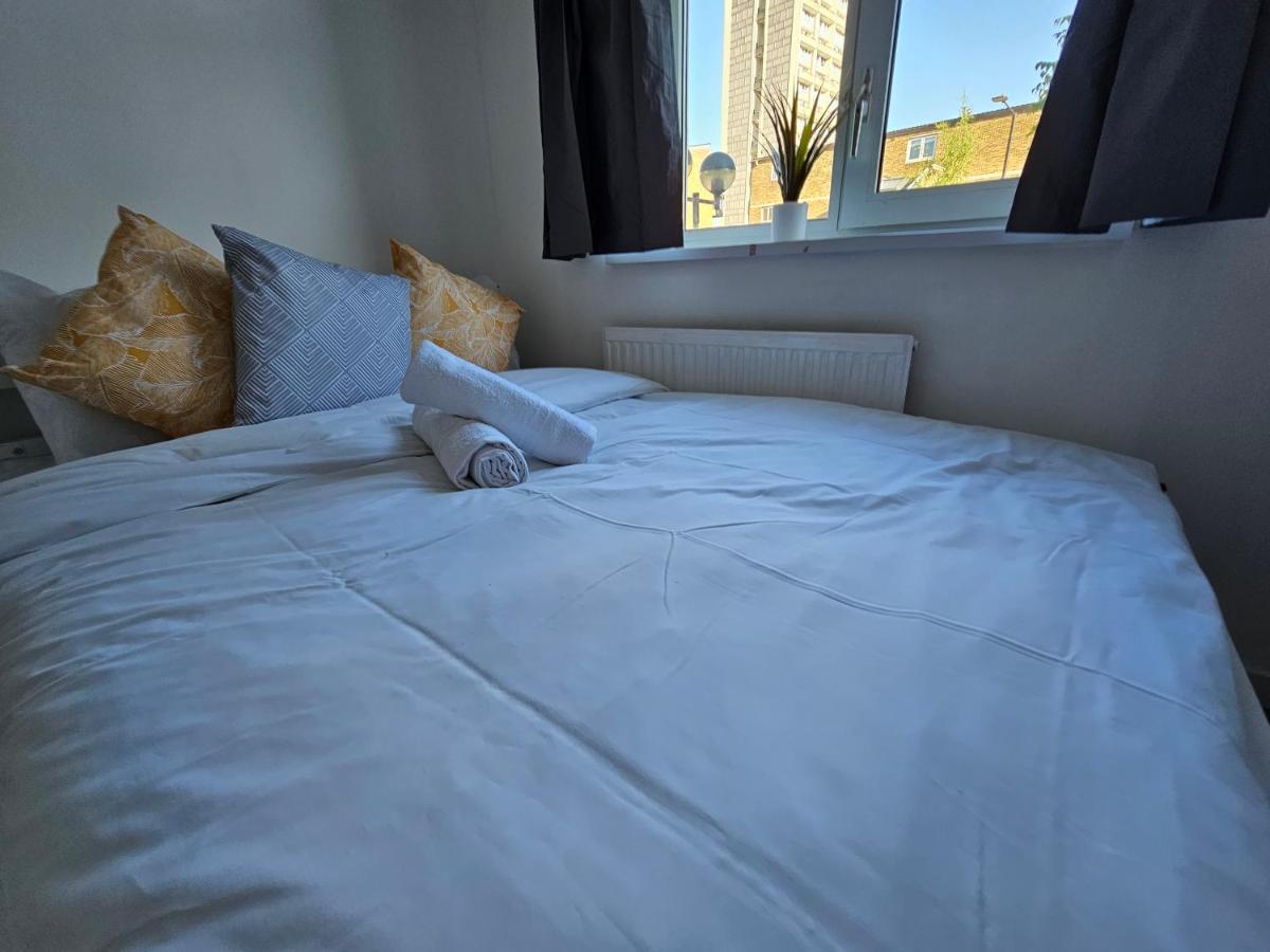 Towerhill Rooms Londra Esterno foto