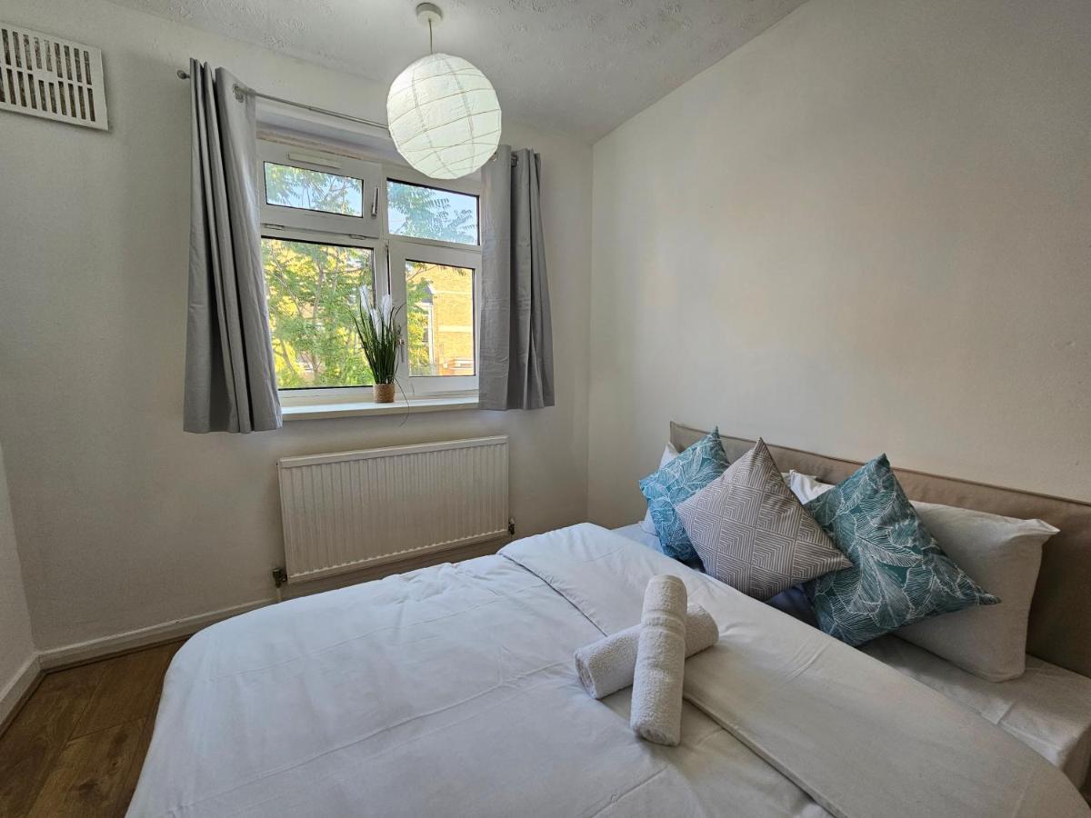Towerhill Rooms Londra Esterno foto