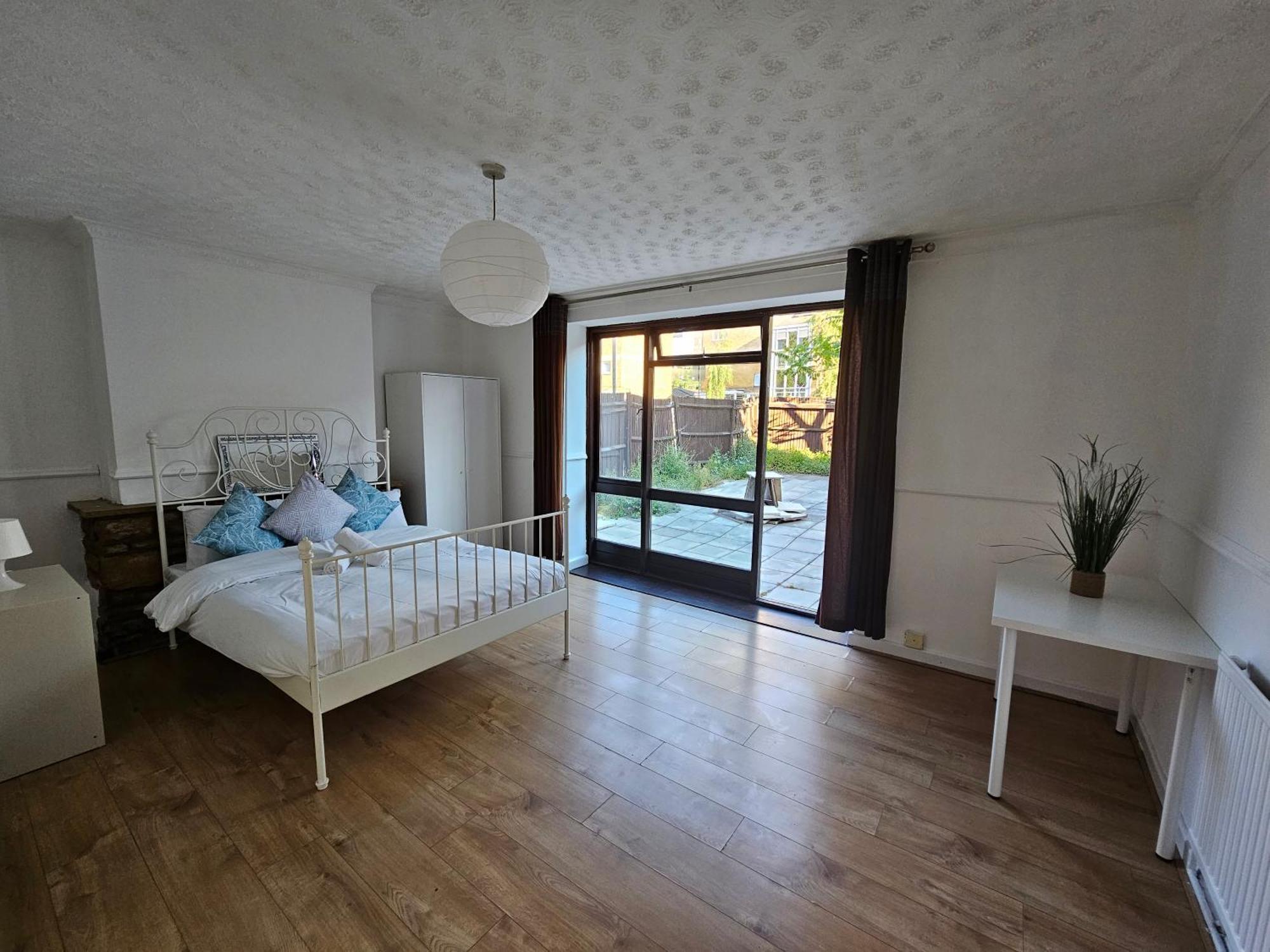 Towerhill Rooms Londra Esterno foto