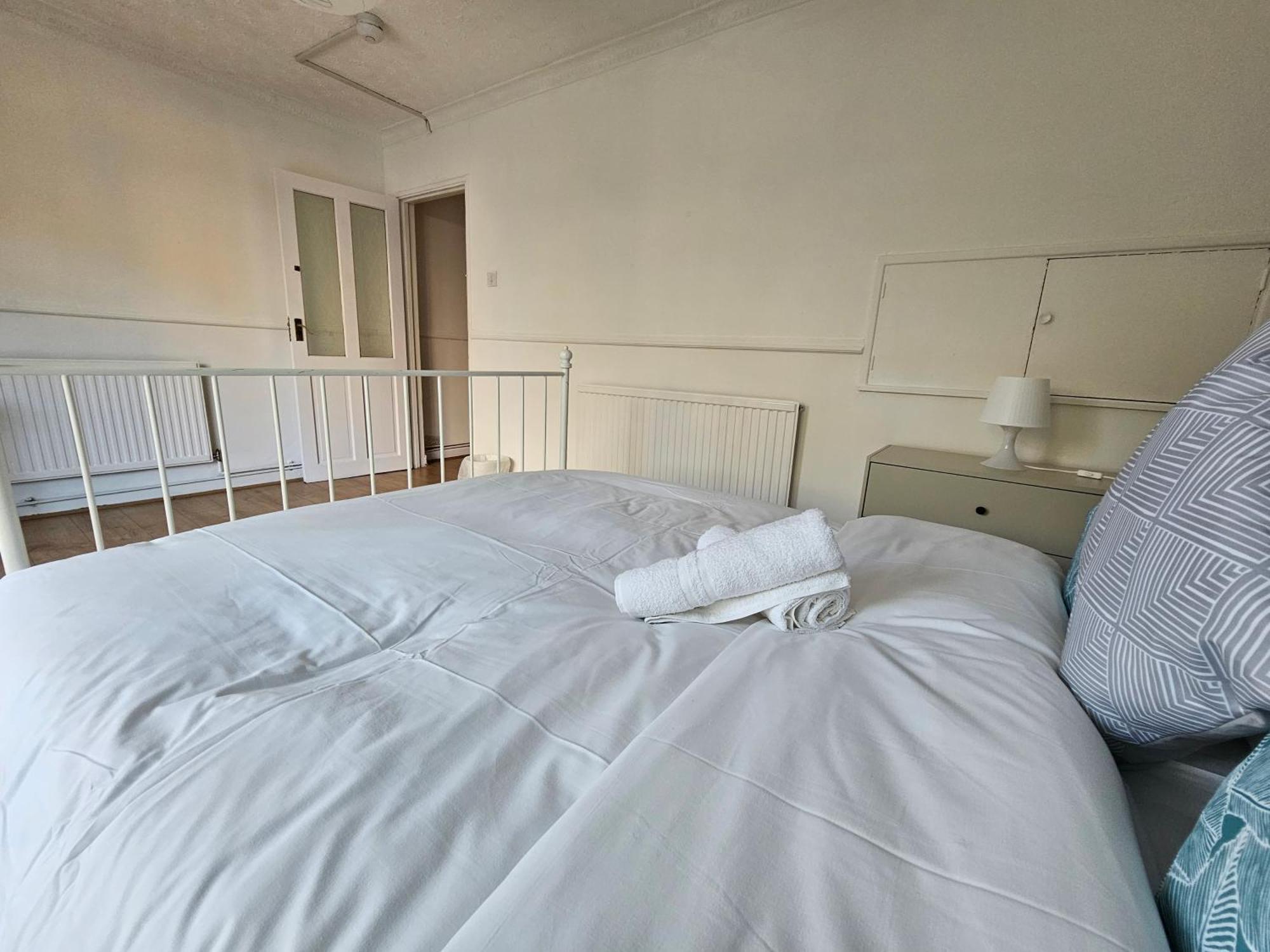 Towerhill Rooms Londra Esterno foto