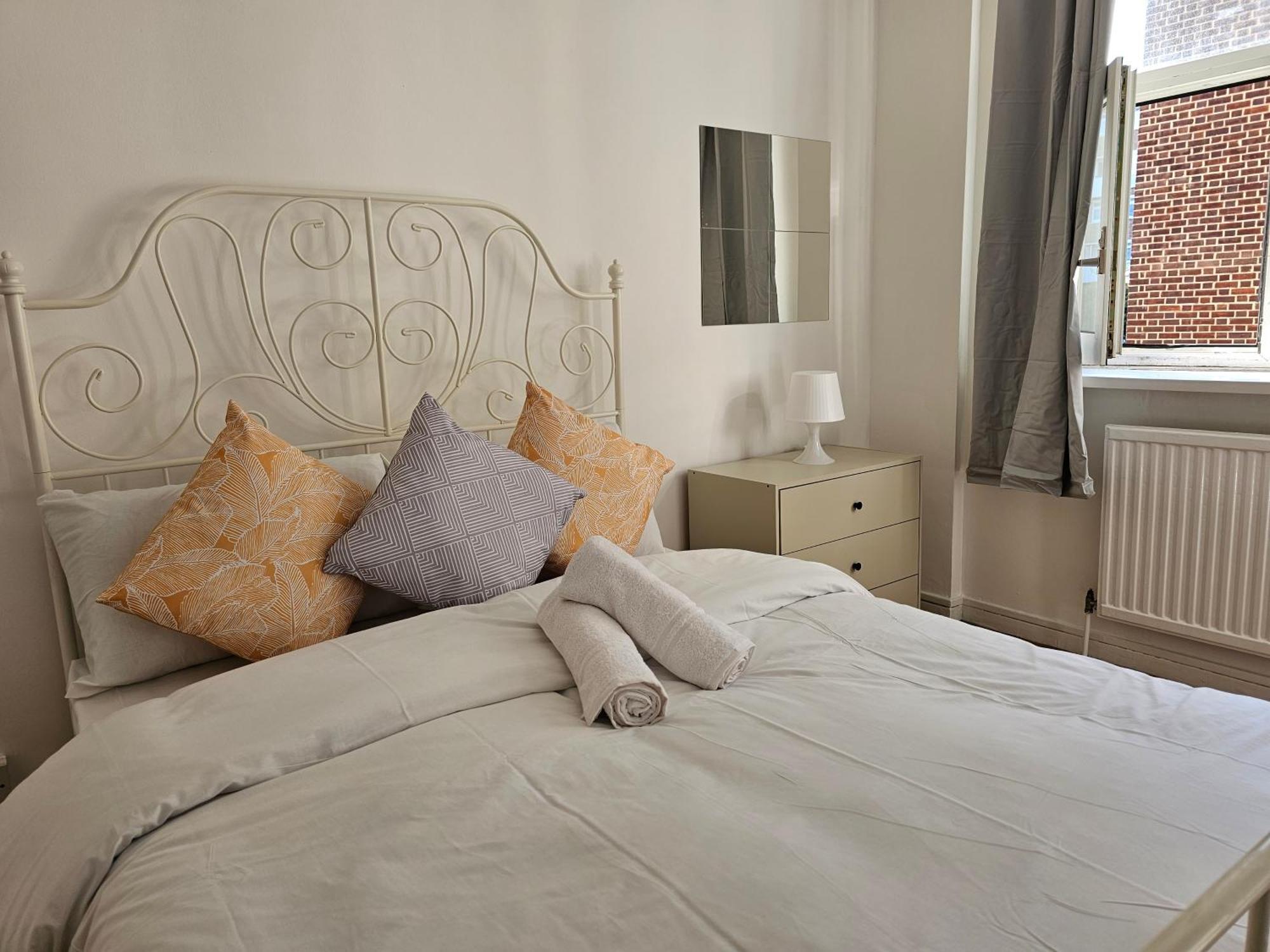 Towerhill Rooms Londra Esterno foto